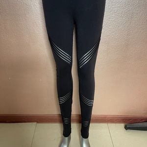 ALO YOGA LEGGINGS